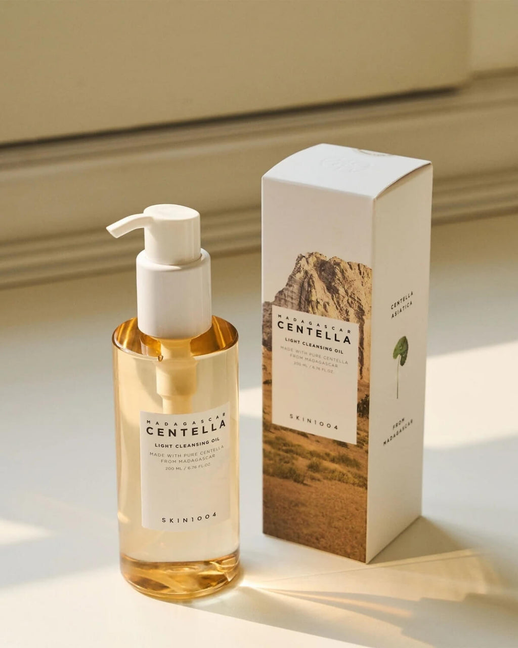 Skin1004 Madagascar Centella Light Cleansing Oil