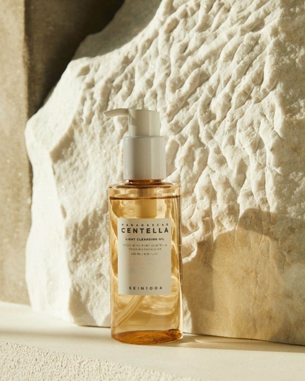 Skin1004 Madagascar Centella Light Cleansing Oil