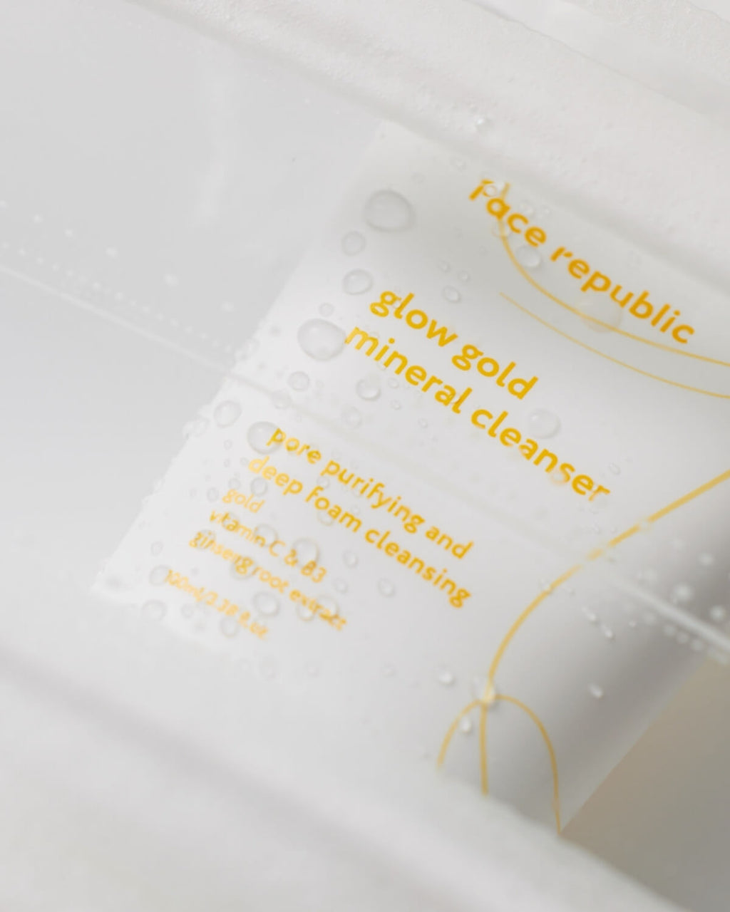 Face Republic Glow Gold Mineral Cleanser