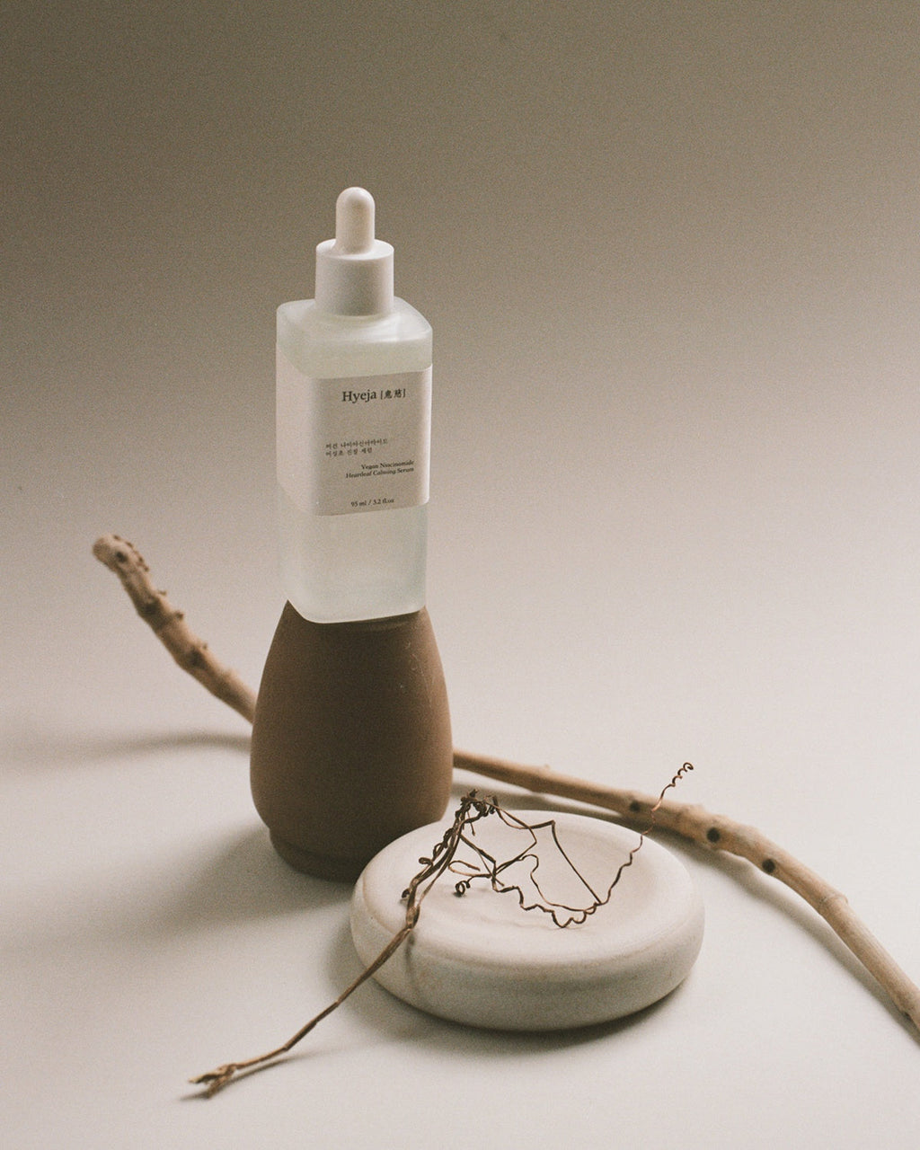 Hyeja Vegan Niacinamide Heartleaf Calming Serum