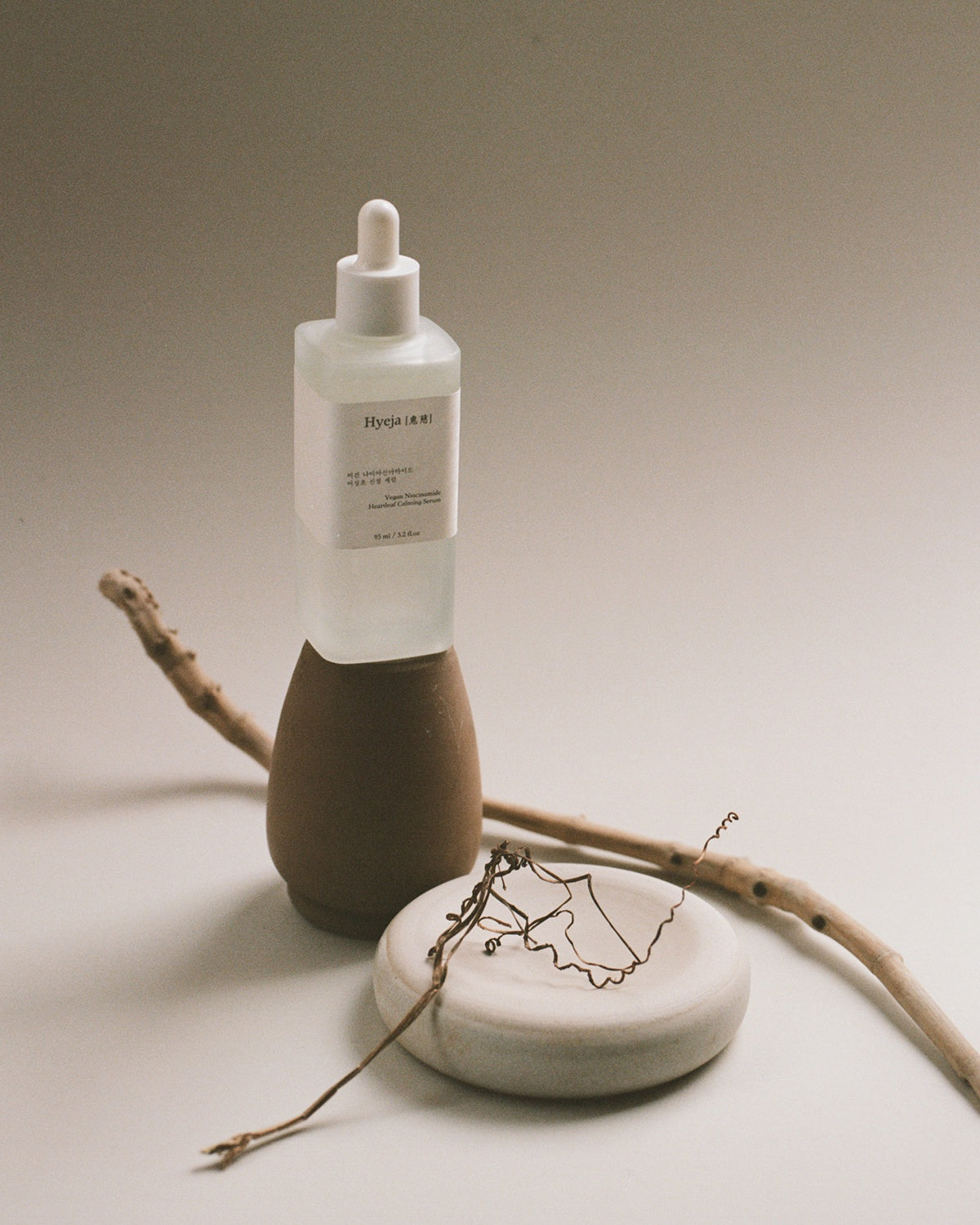 Hyeja Vegan Niacinamide Heartleaf Calming Serum
