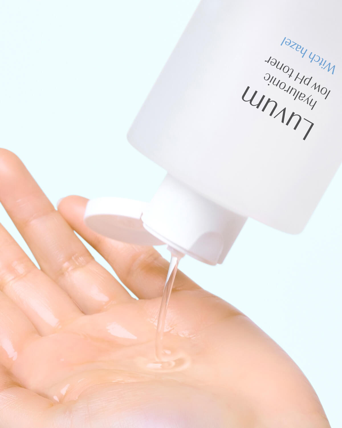Luvum Witch Hazel Hyaluronic low pH Toner