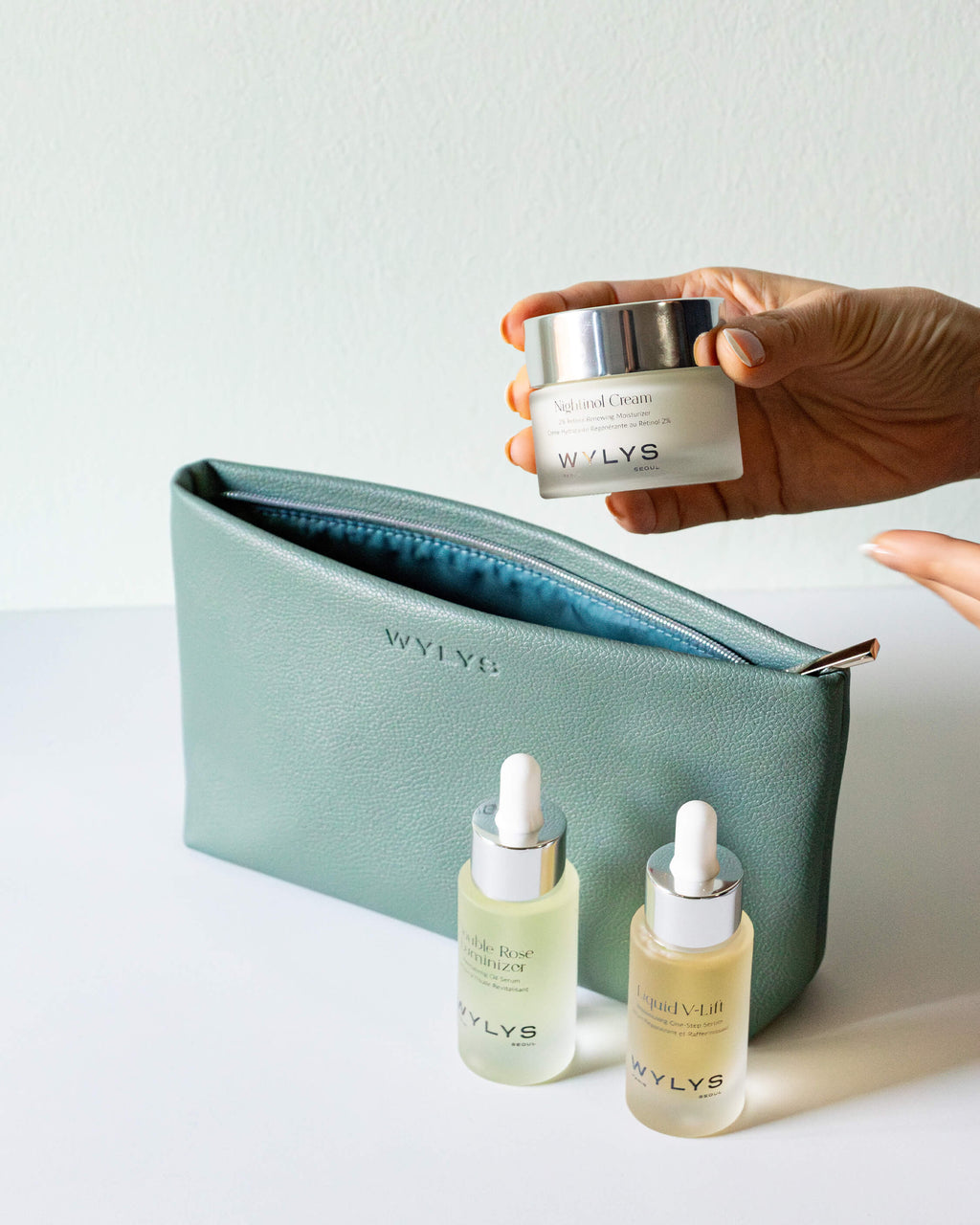 Wylys Sage Verte Makeup Bag